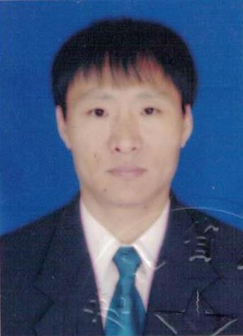 李雪冰