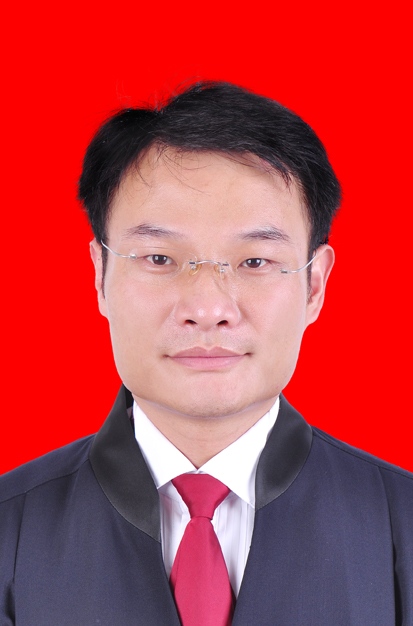 张曌